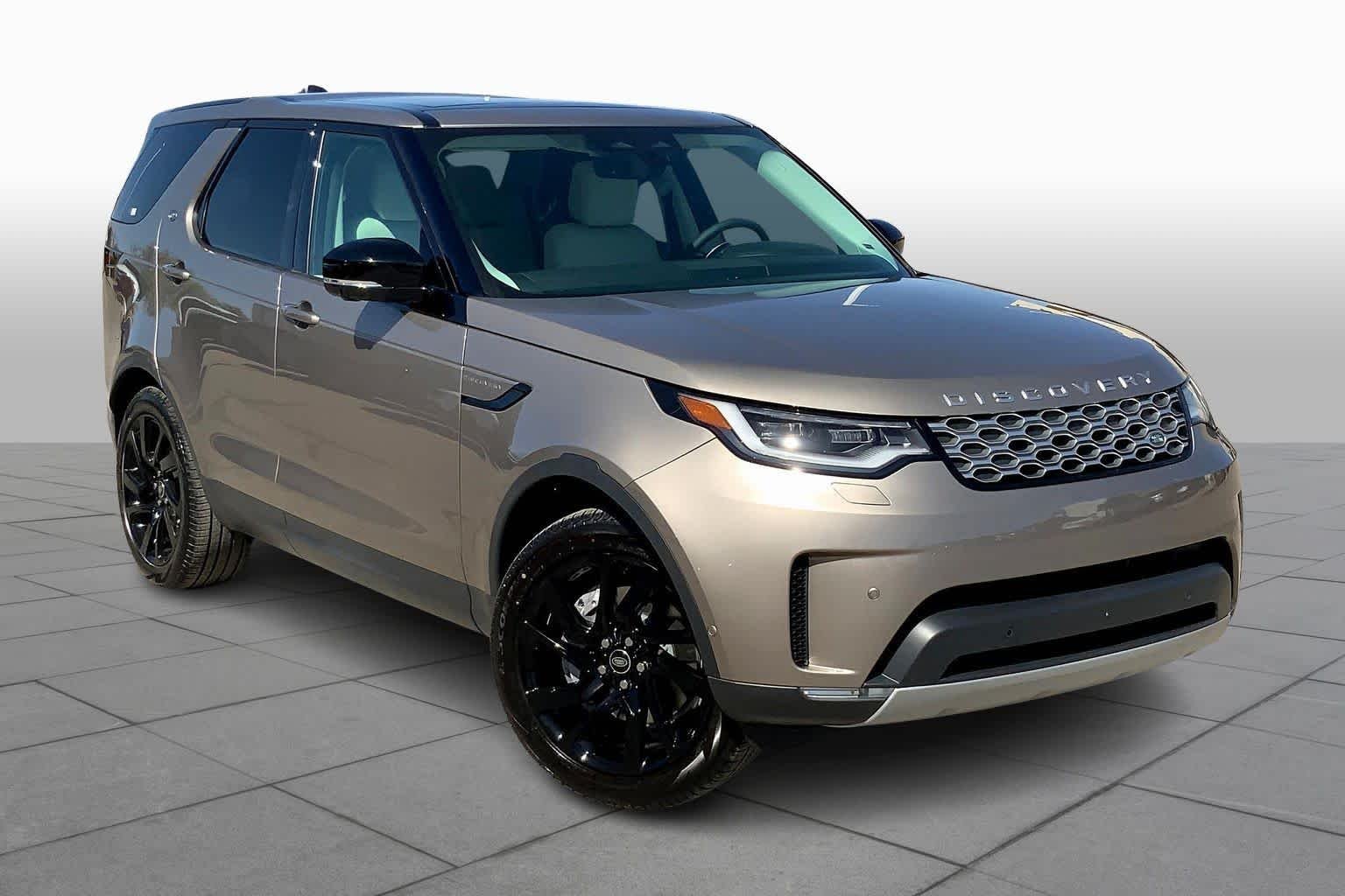Used 2025 Lantau Bronze Metallic Land Rover S image 2