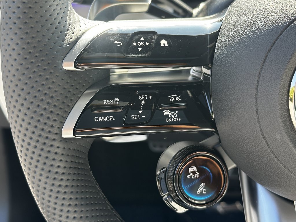 New 2026 MANUFAKTUR Moonlight White Metallic Mercedes-Benz AMG® GT 43 image 55