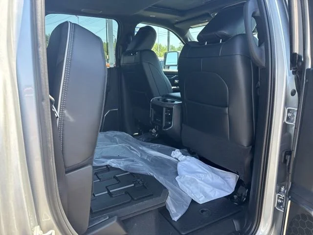 New 2026 Silver-Zynith Exterior Paint RAM Laramie image 12