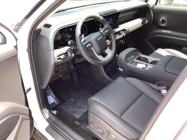 New 2026 Creamy White Pearl Hyundai SEL Premium image 4