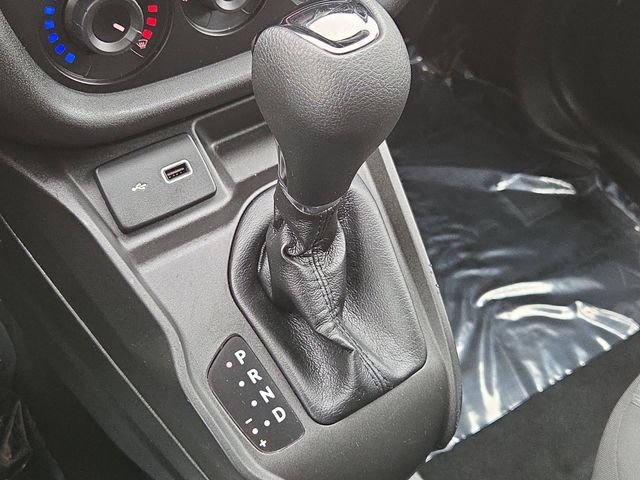 Used 2022 Bright White Ram Base image 14