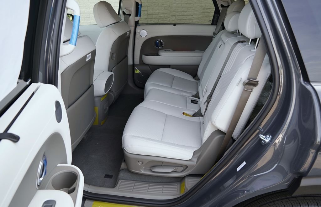 New 2026 Ecotronic Gray Pearl Hyundai SEL Premium image 54