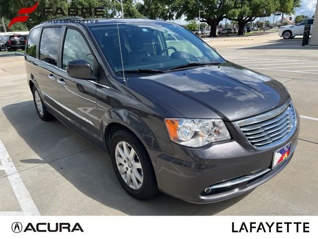 2015 Chrysler Town & Country's photo