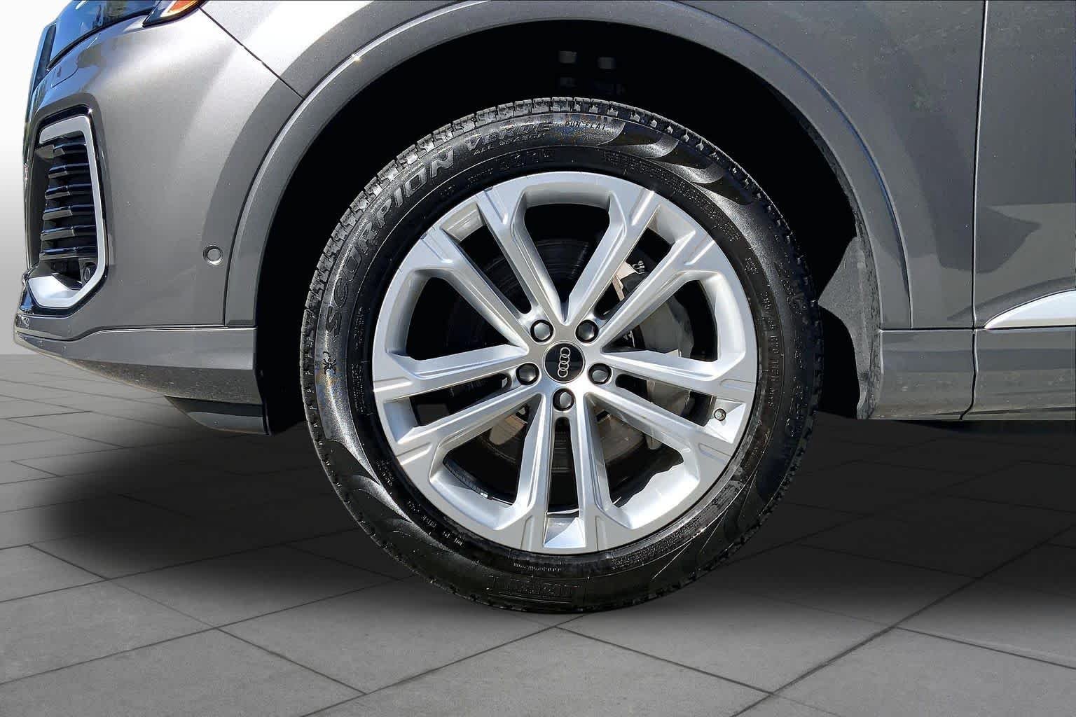Certified Used 2025 Samurai Gray Metallic Audi Premium image 11