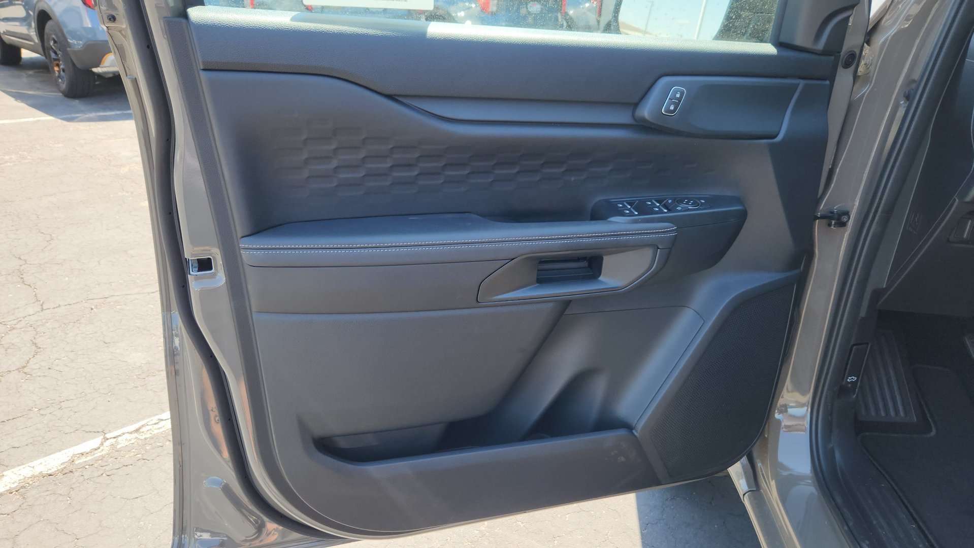 New 2026 Marsh Gray Ford XLT image 12