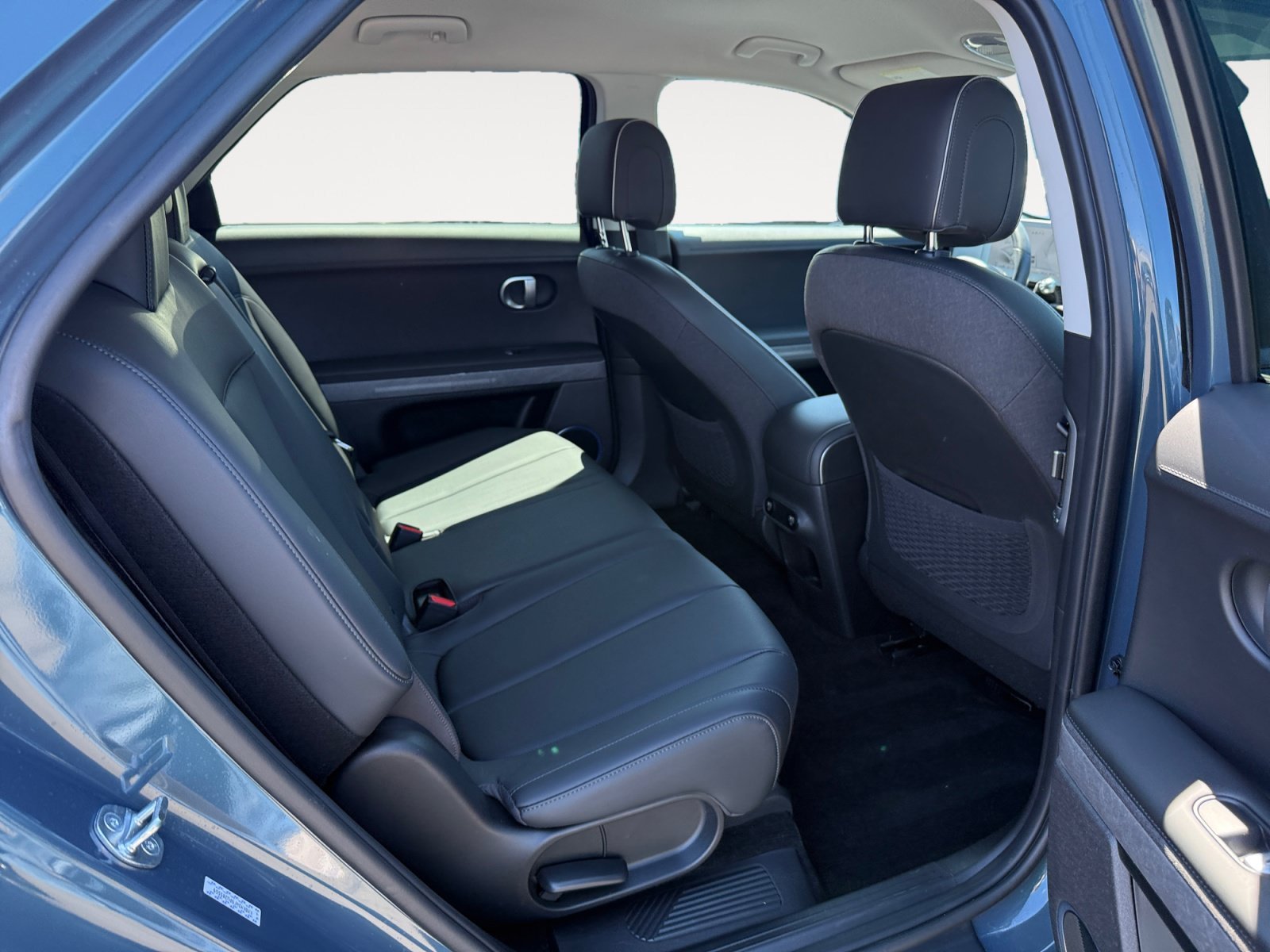 Used 2023 Teal Hyundai SEL image 18