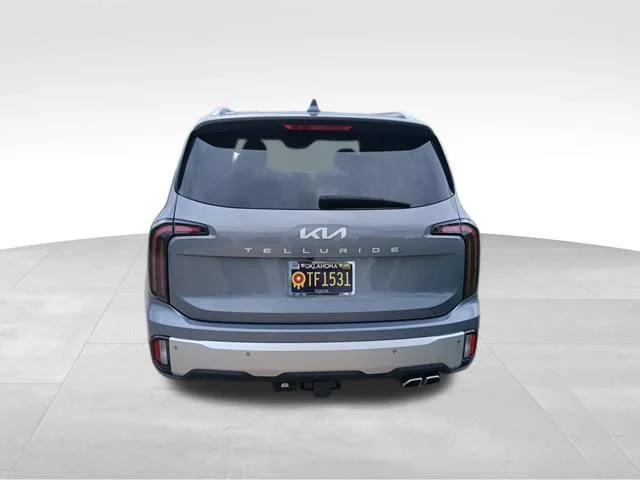 Used 2024 Silver Kia EX image 4