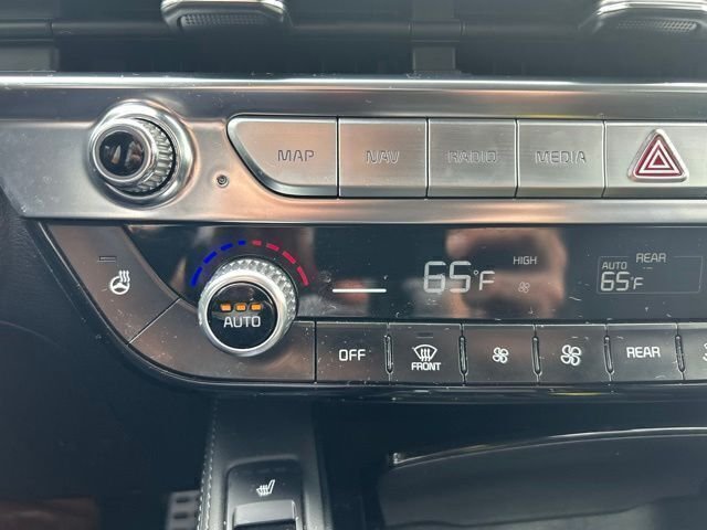 Used 2024 Silver Kia SX image 11