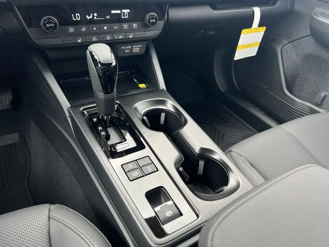 New 2026 CRYSTAL WHITE PEARL Subaru Limited image 19