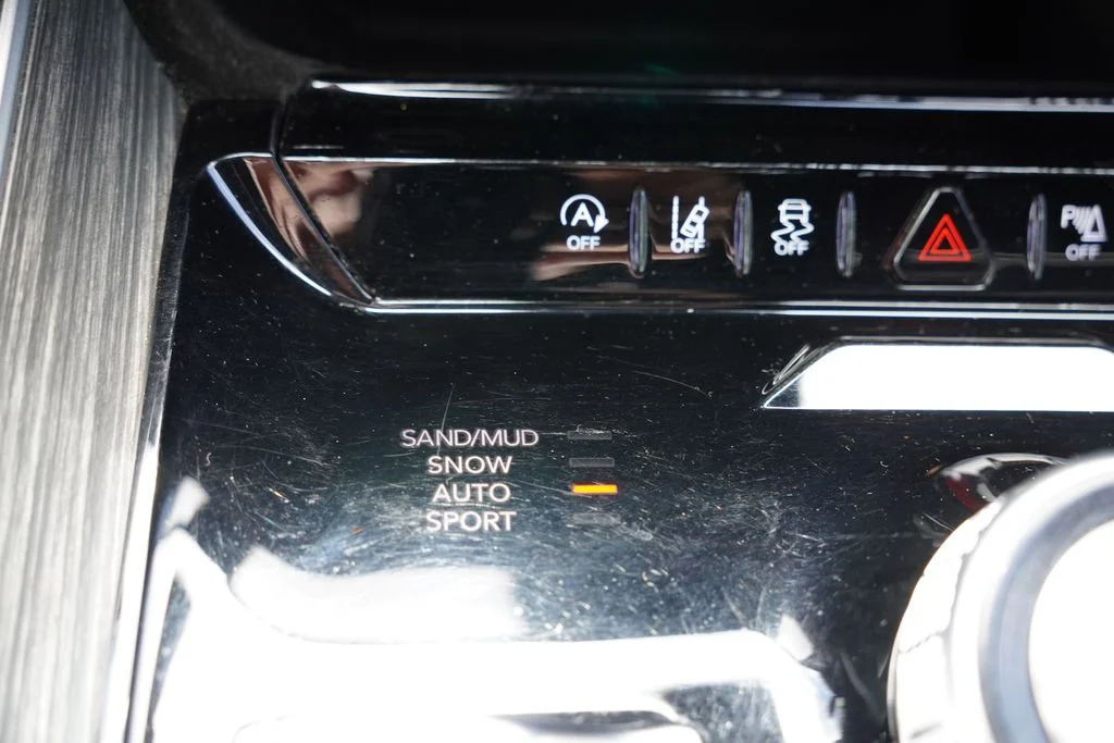 Used 2024 Silver Zynith Jeep Series II image 34