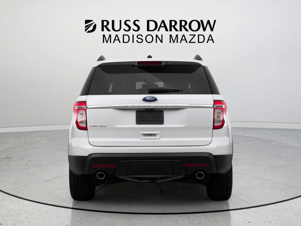 Used 2015 White Ford Limited image 3