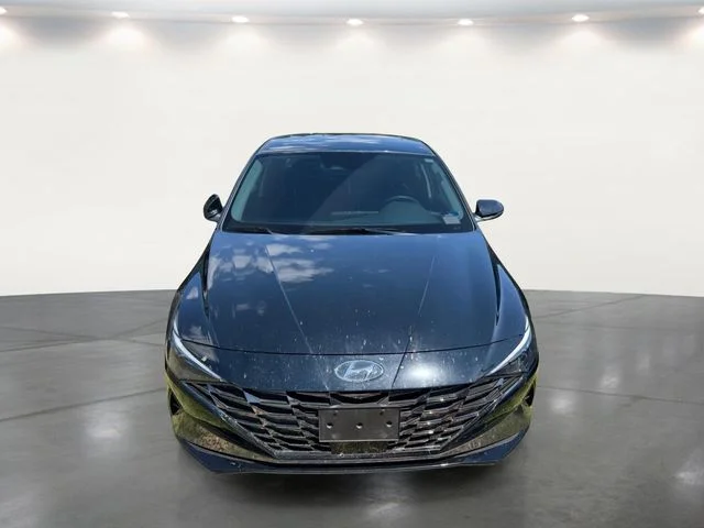 Used 2023 Black Hyundai Limited image 10