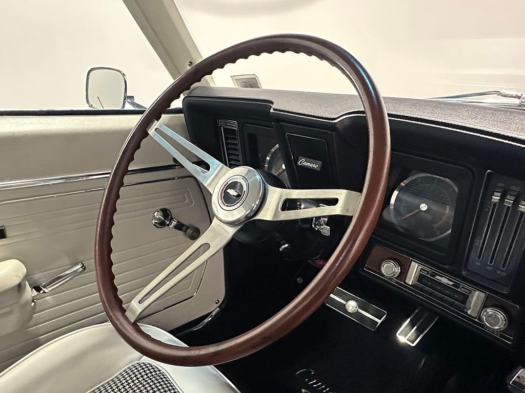 Used 1969 Blue Chevrolet  image 55