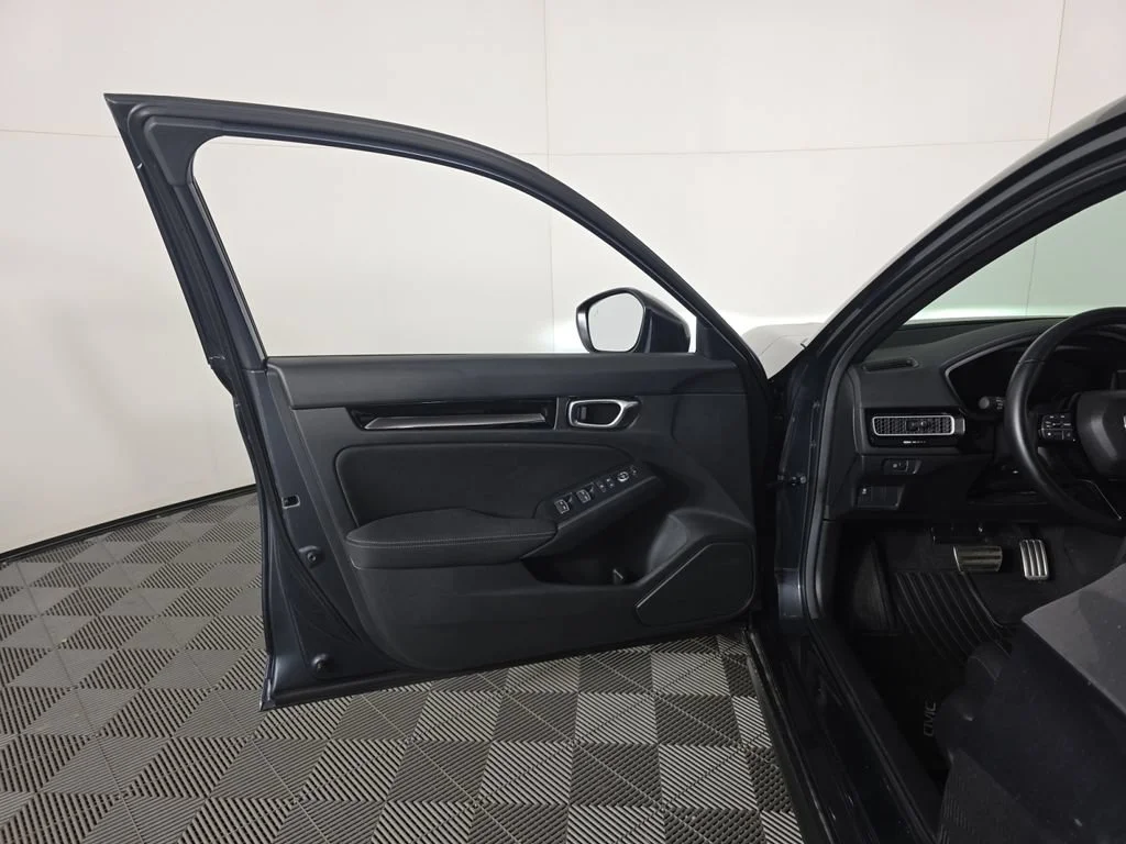 2025 Honda Civic Hatchback Sport - Photo 49