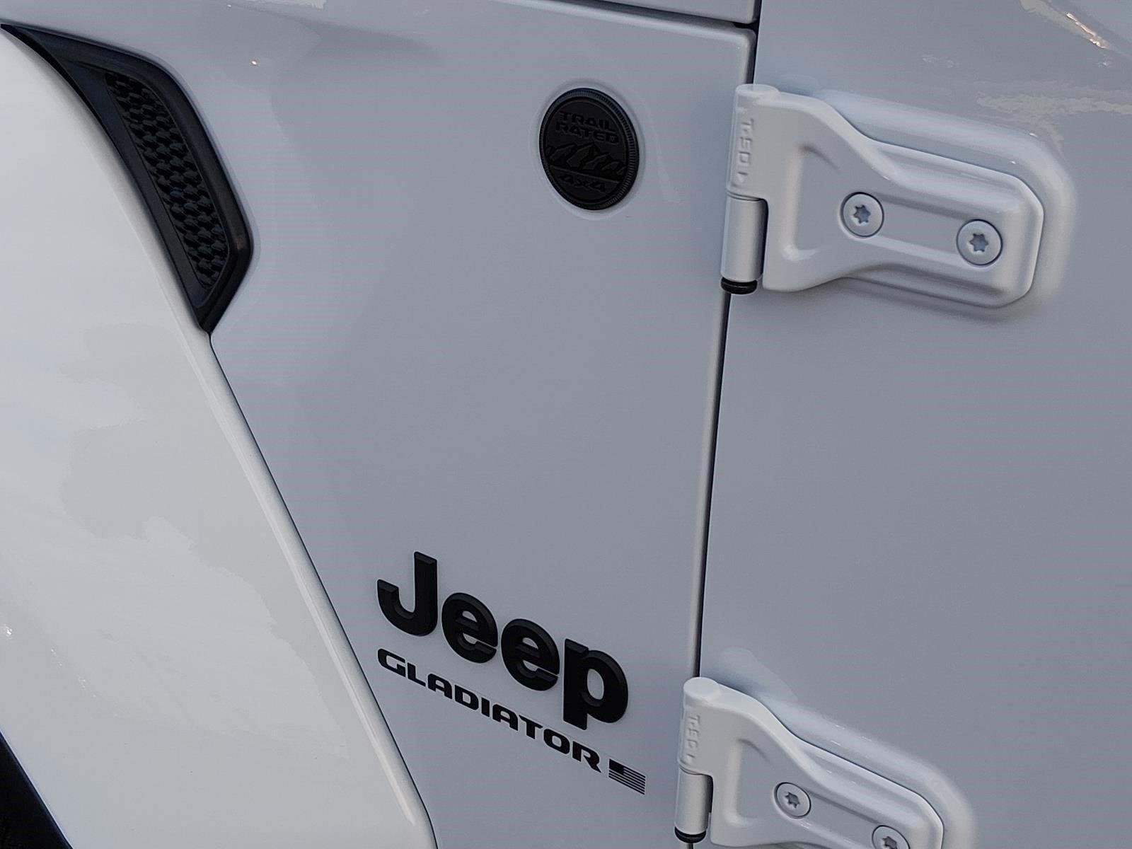 Used 2024 Bright White Clearcoat Jeep Nighthawk image 22