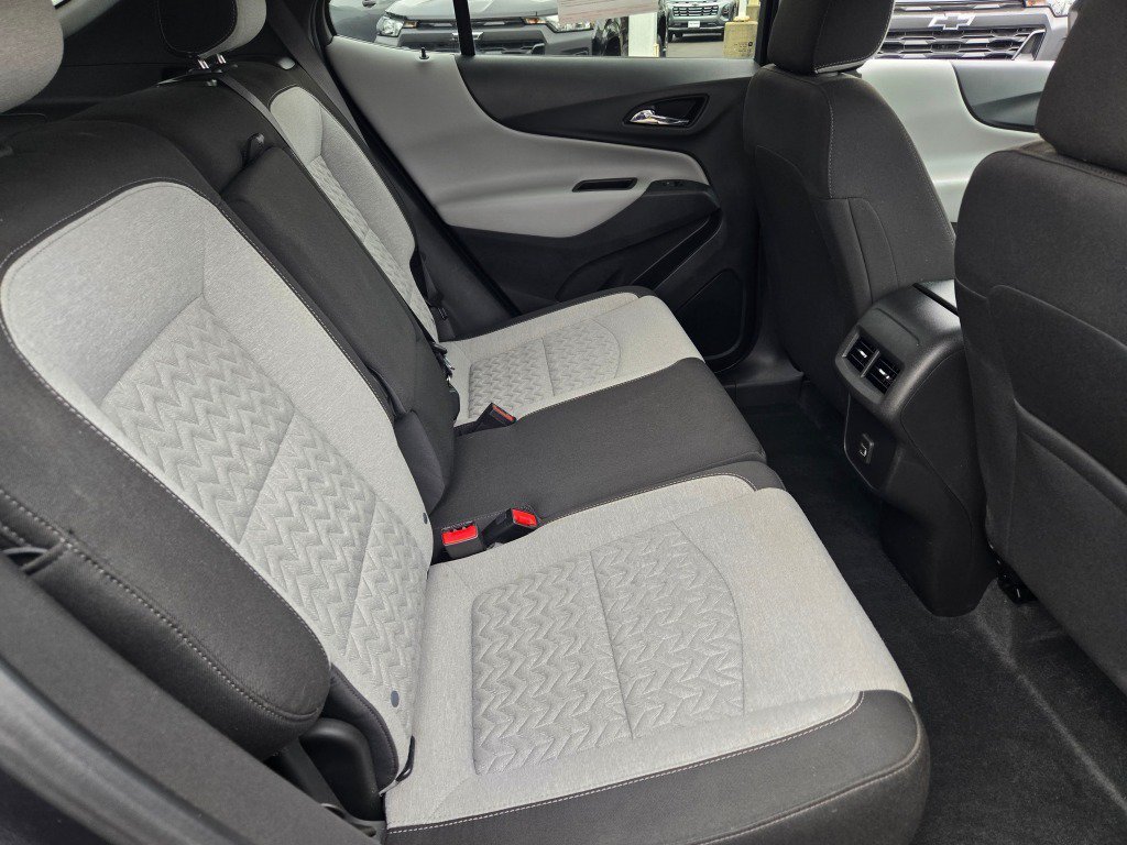 2022 Chevrolet Equinox LS - Photo 11
