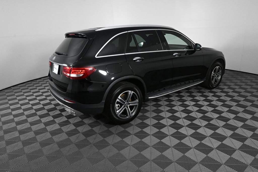 Used 2017  Mercedes-Benz GLC 300 image 27