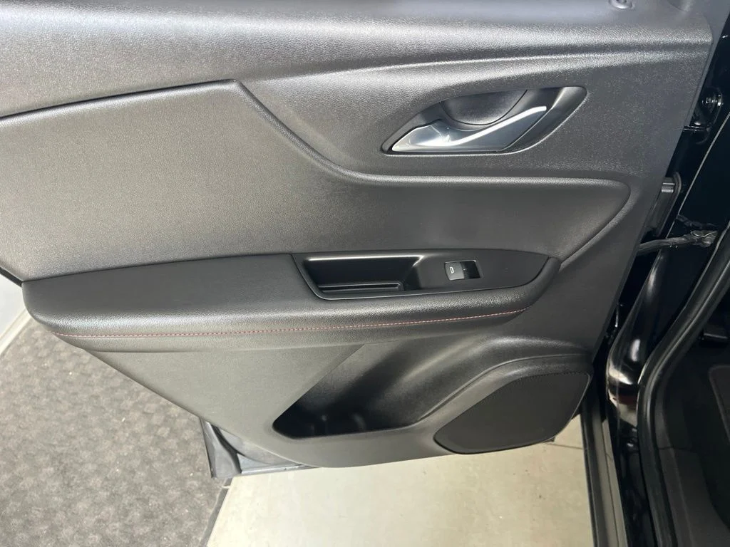 Used 2020 Black Chevrolet RS image 25