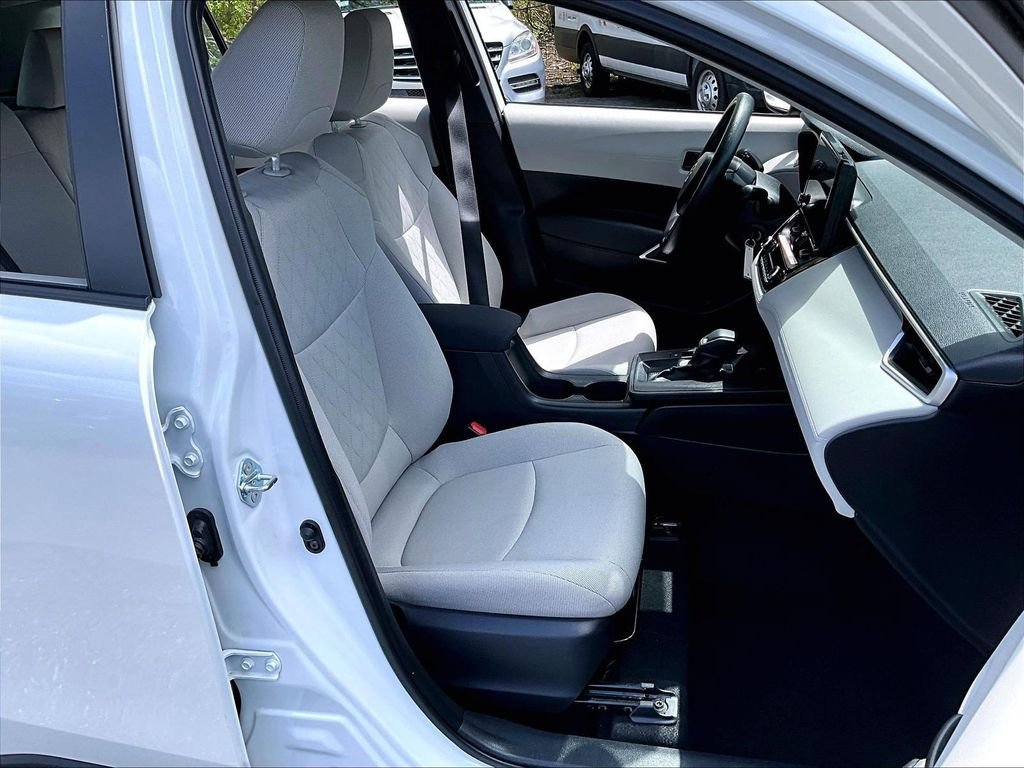 Used 2026 Beige Toyota L image 11