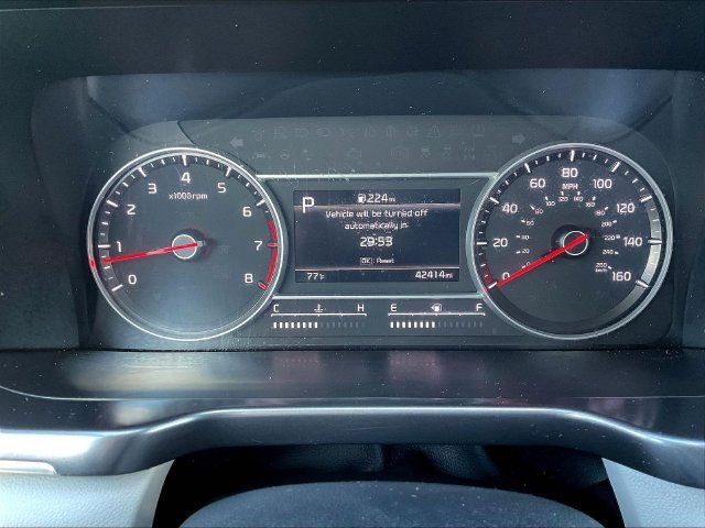Used 2023 White Kia S image 15