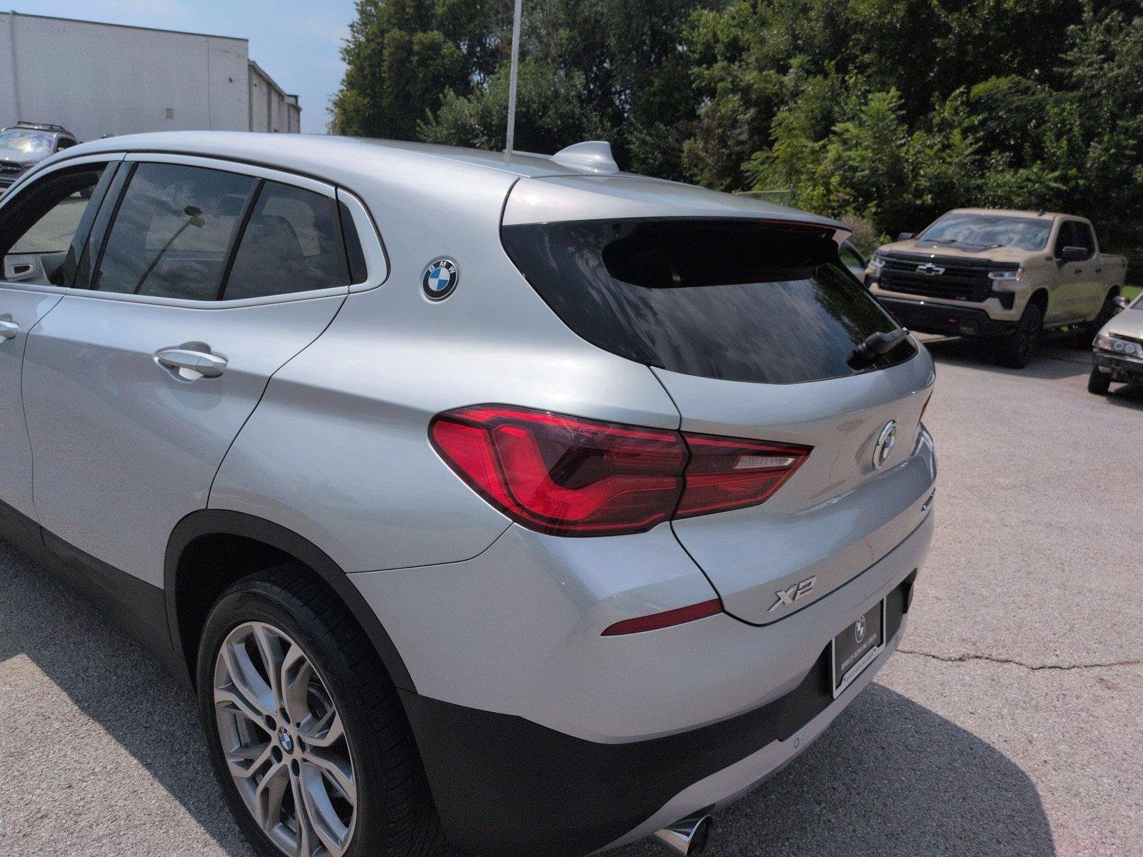 Used 2019 Glacier Silver Metallic BMW sDrive28i image 12