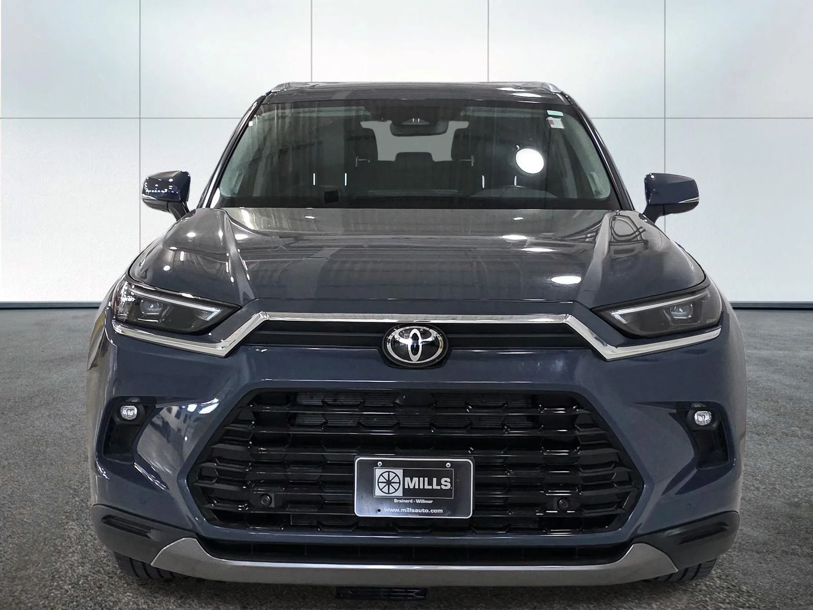 Used 2024 White Toyota Limited image 12