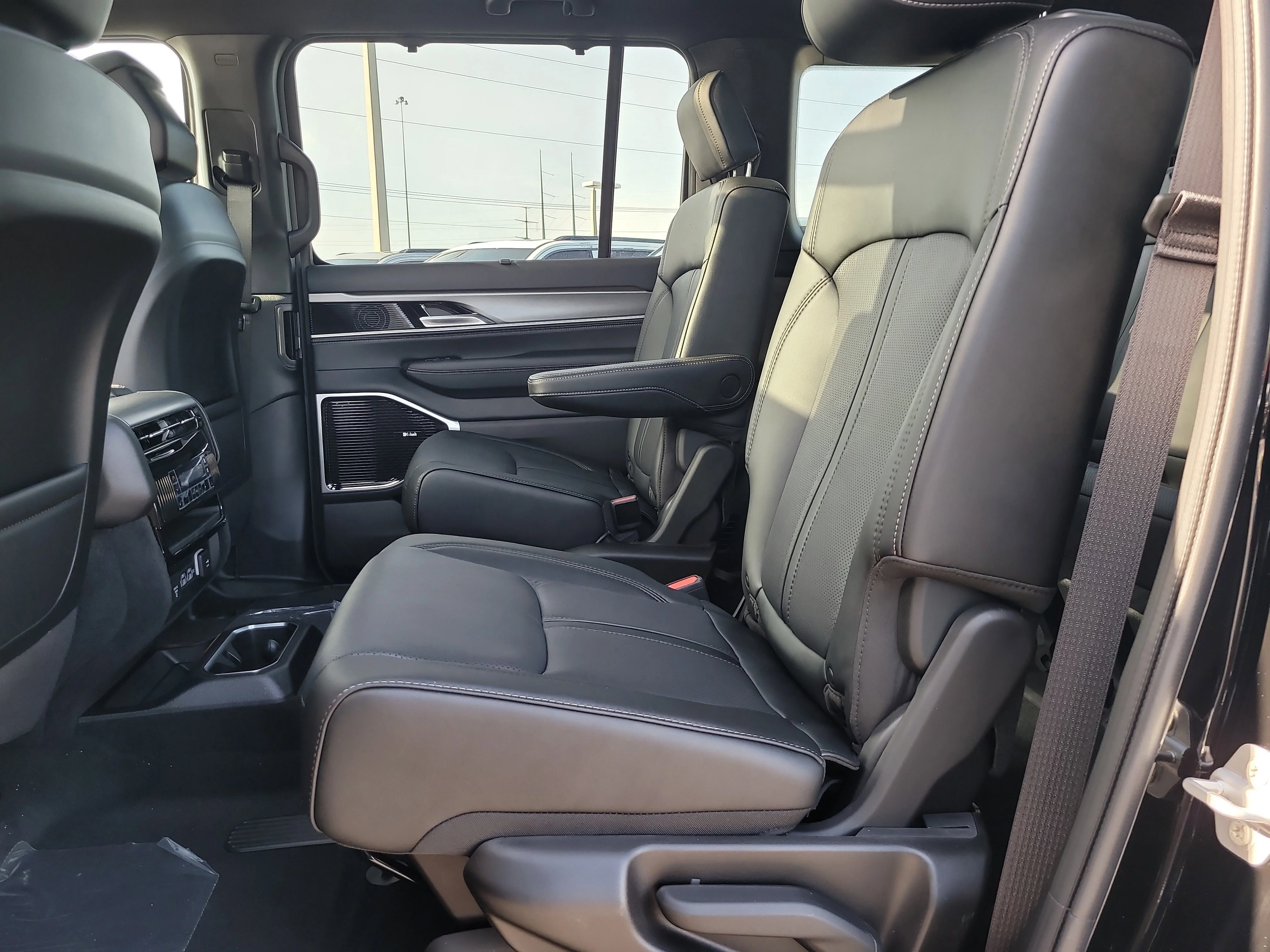 New 2026 High Gloss Black Jeep Limited Reserve image 11