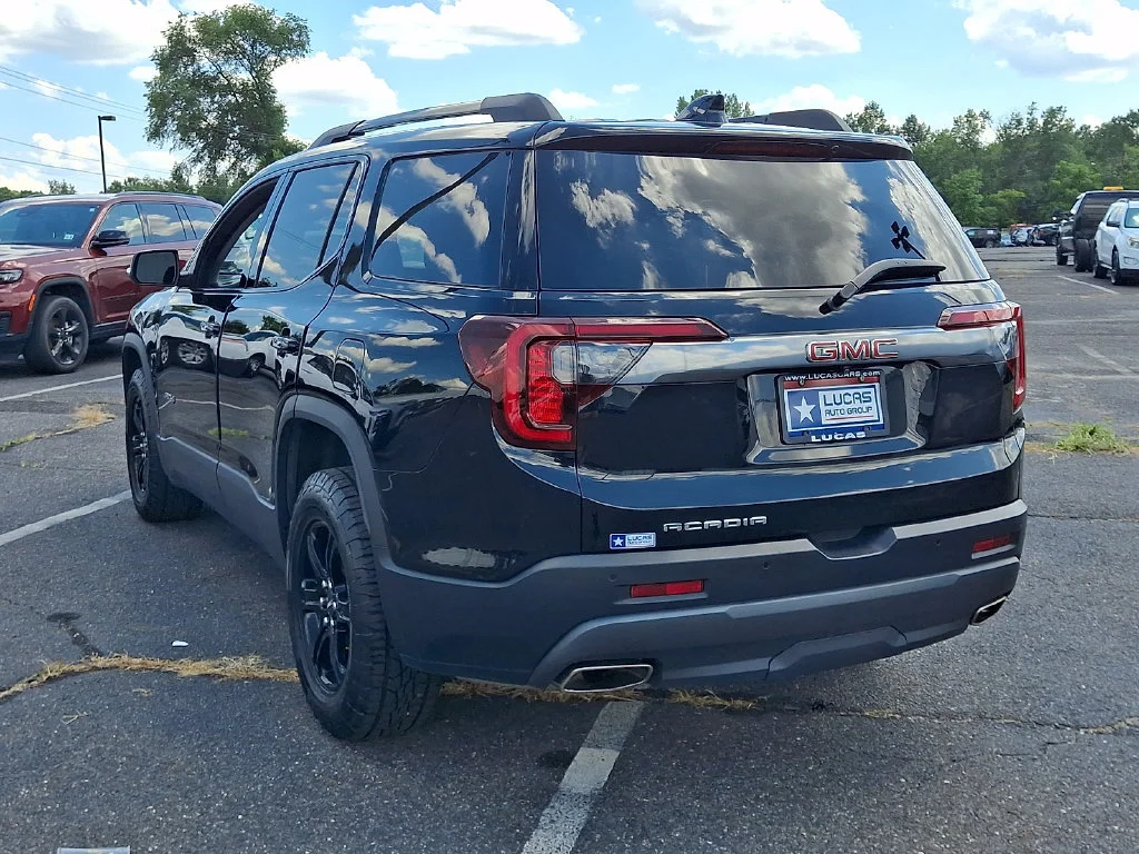 Used 2023 Ebony Twilight Metallic GMC AT4 image 9