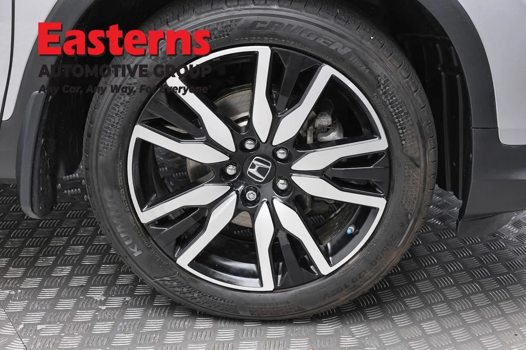 Used 2019 Silver Honda Elite image 35