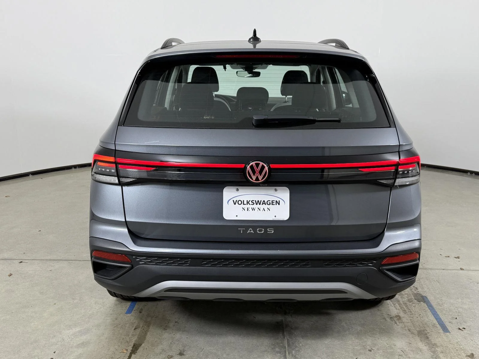 New 2027 Platinum Gray Metallic Volkswagen S image 6