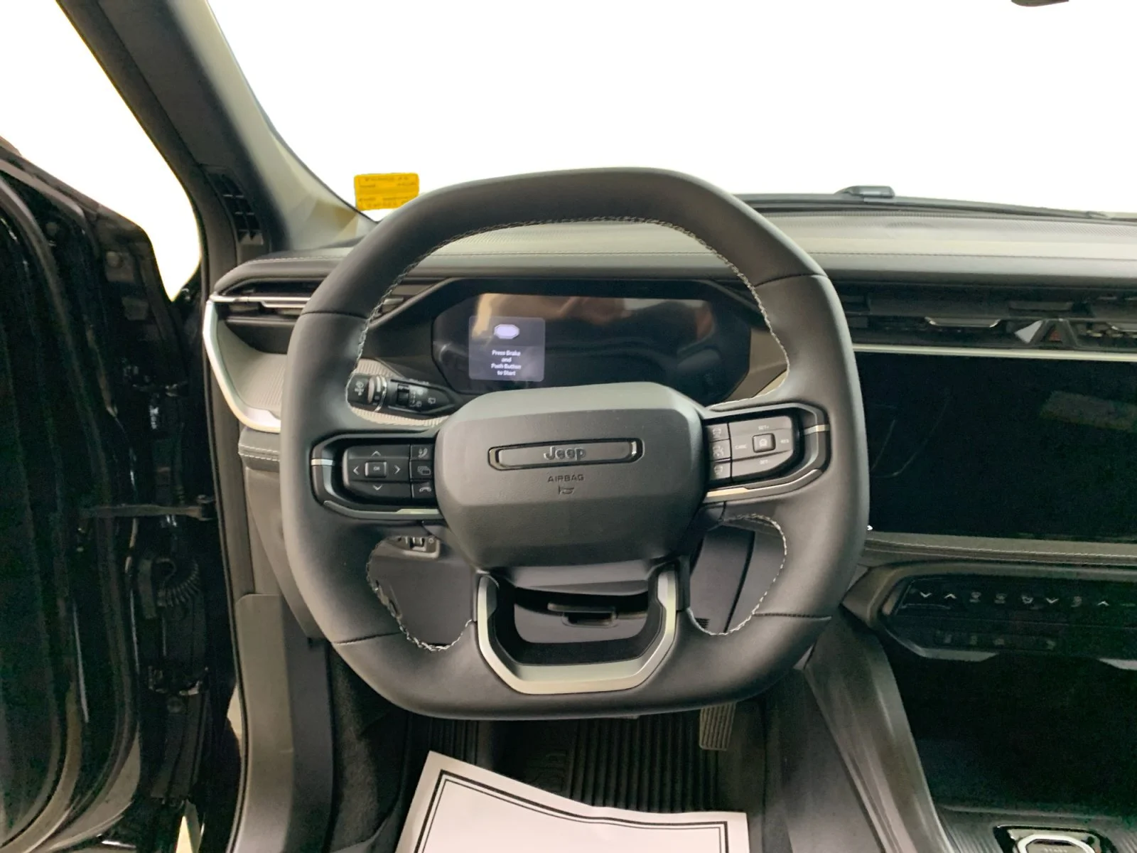 New 2026 Diamond Black Crystal Pearl Jeep Laredo image 13
