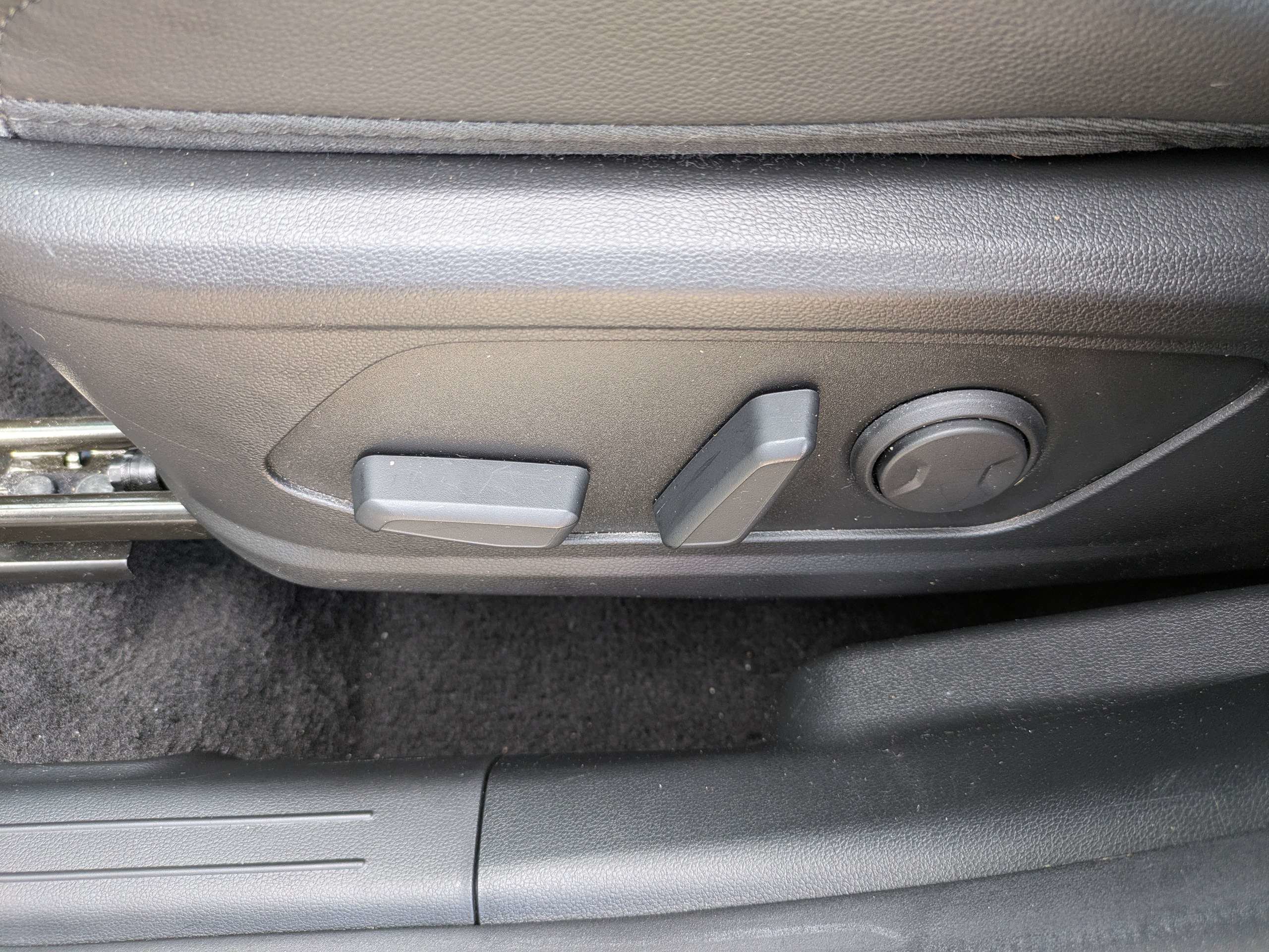 Certified Used 2024 Hampton Gray Hyundai SEL image 19