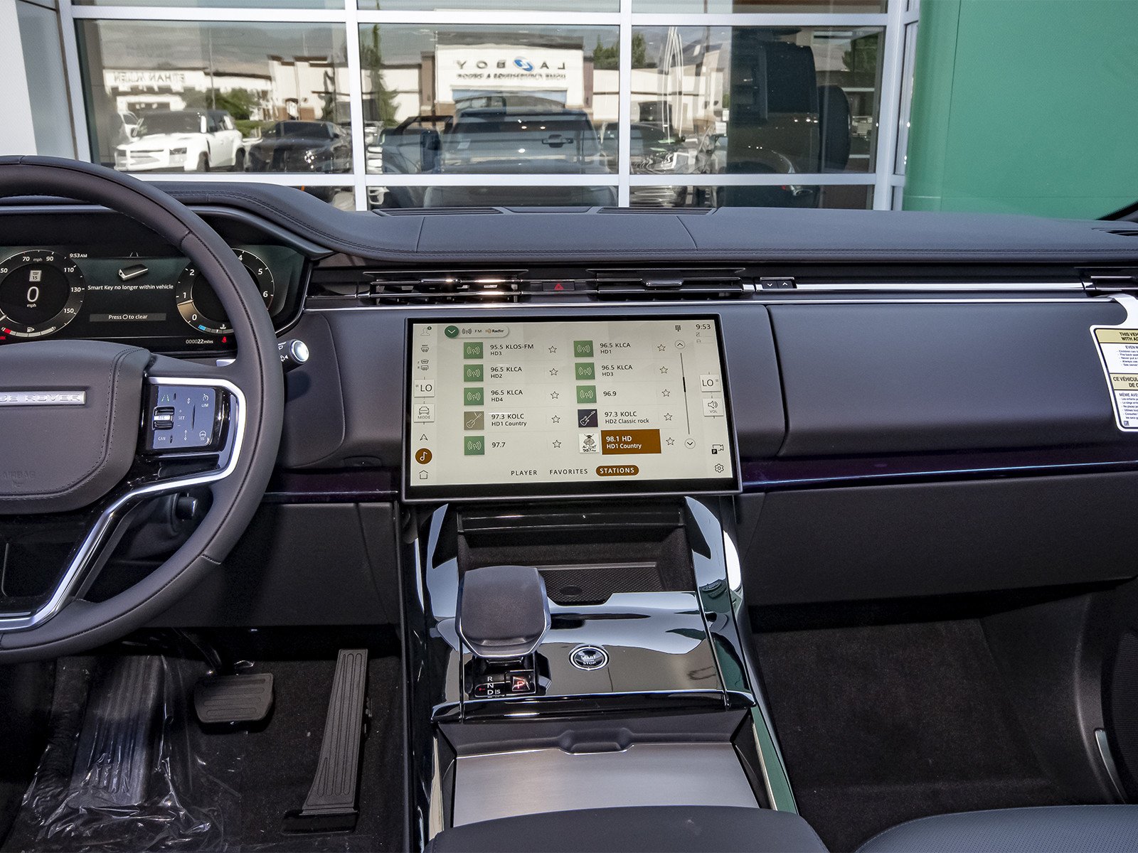 New 2026 Borasco Grey Land Rover SE image 17