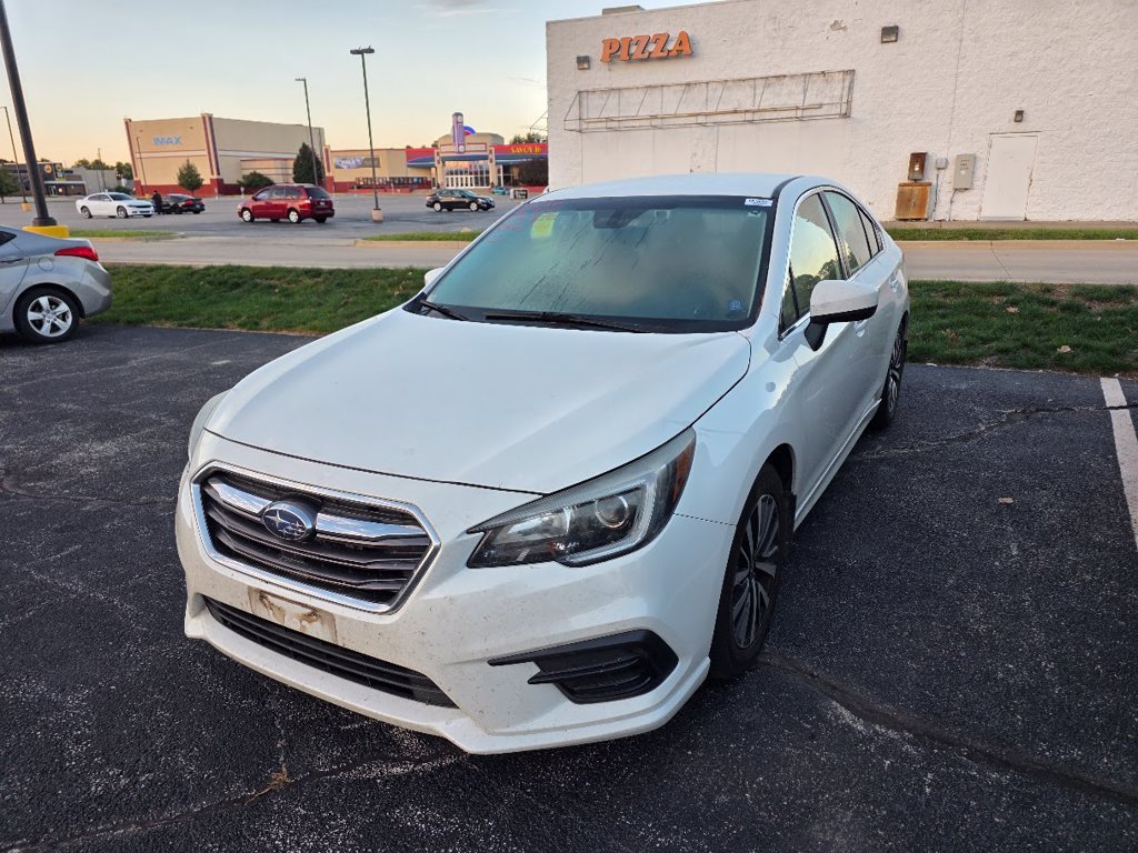 Used 2019 Crystal White Pearl Subaru 2.5i image 2