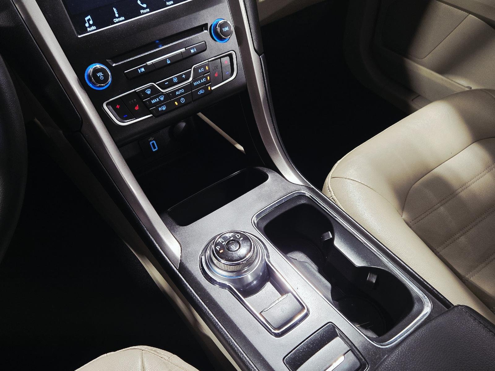 Used 2017 Lightning Blue Ford SE image 22