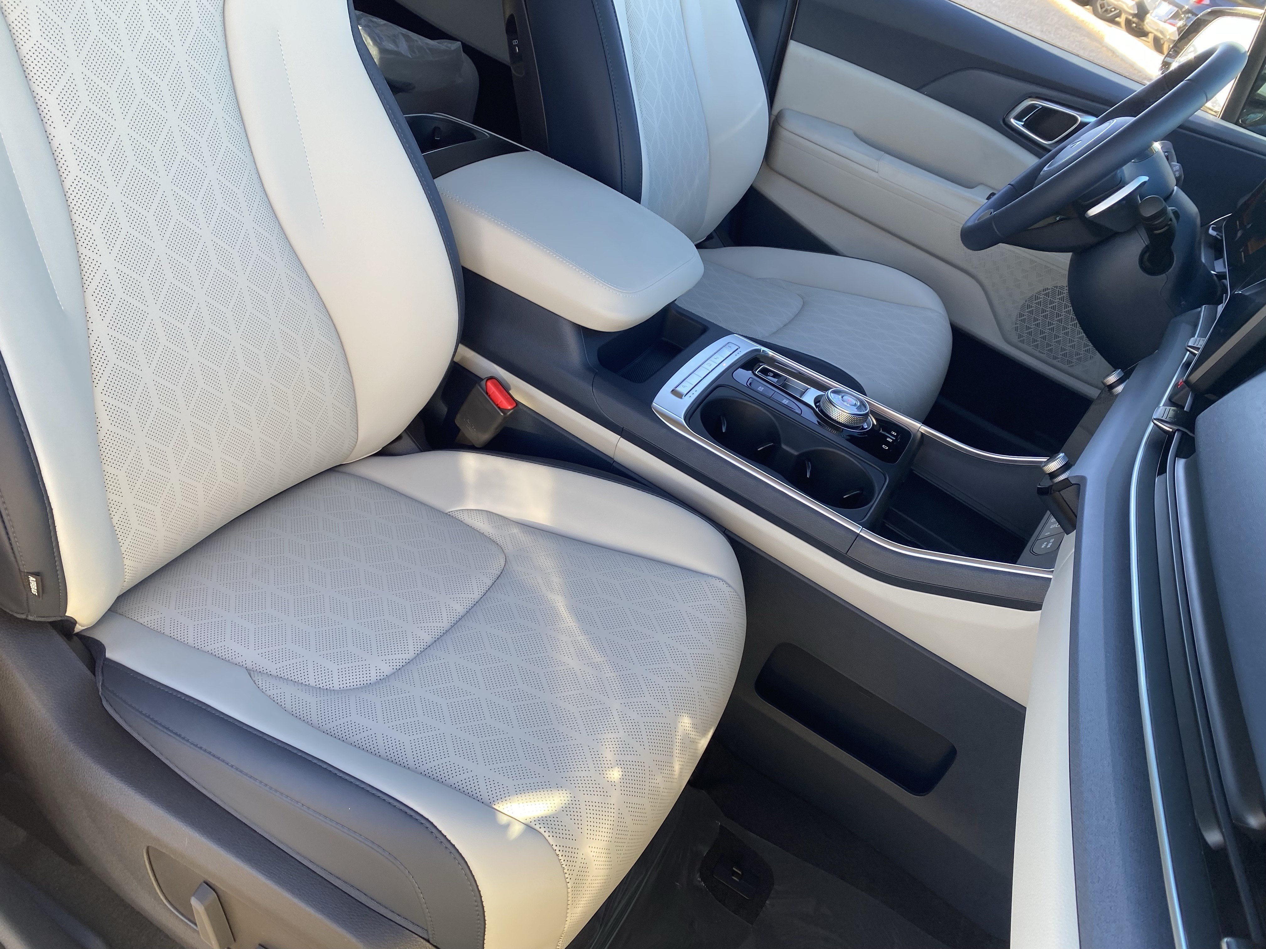 New 2026 Ivory Silver Kia EX image 8