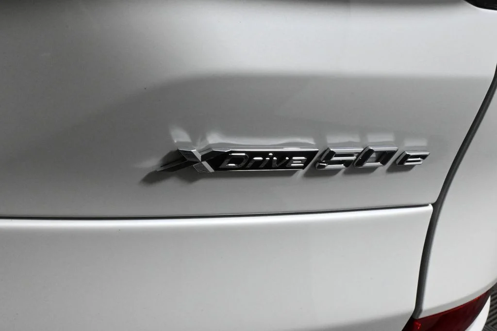 Used 2026 White BMW xDrive50e image 42