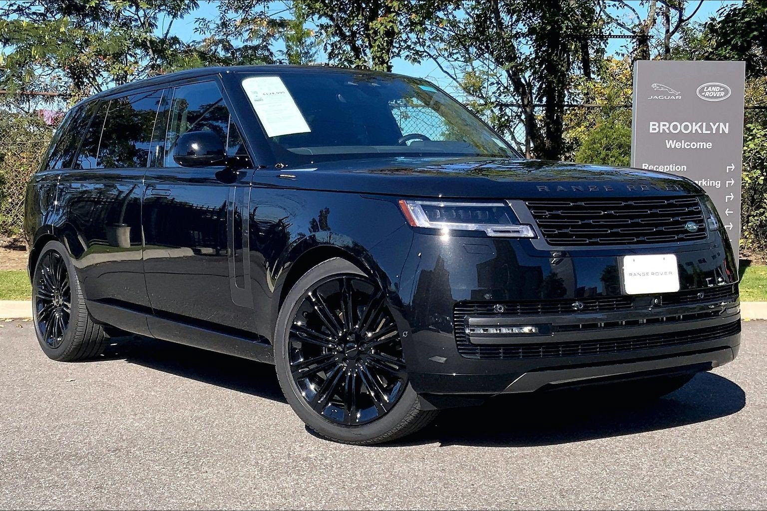 Certified Used 2026 Santorini Black Metallic Land Rover SE image 7