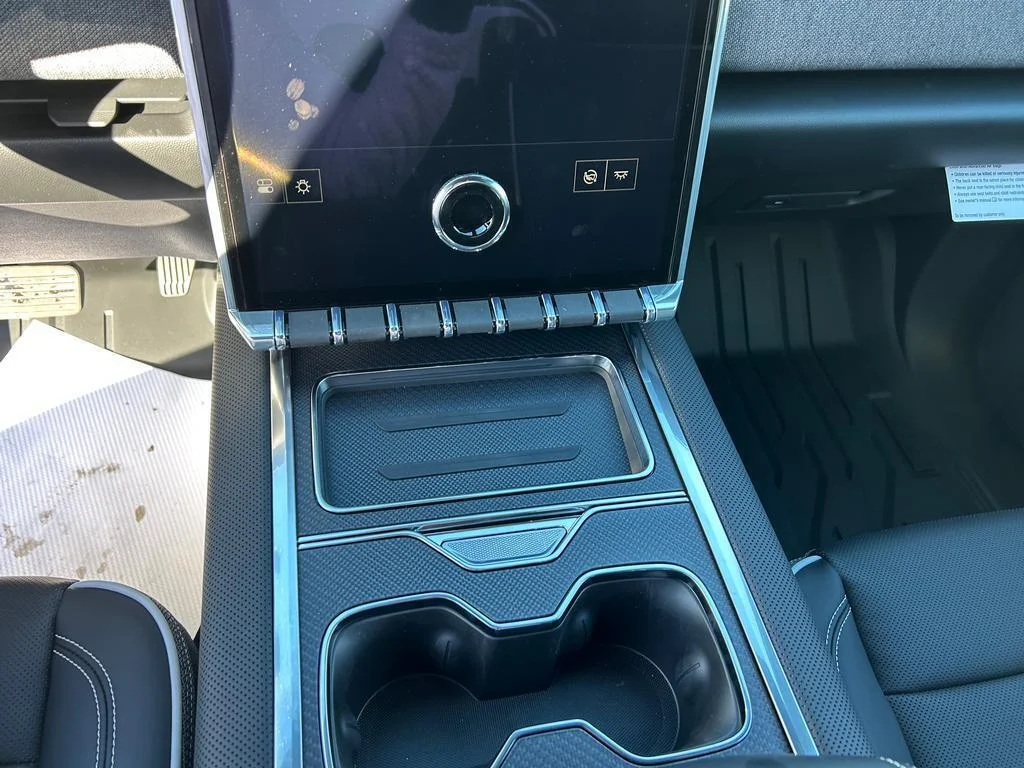 2026 GMC Sierra EV Elevation - Photo 11