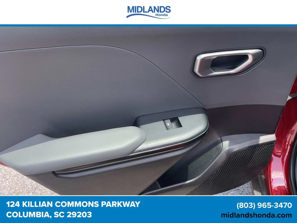 2025 Kia K4 LXS - Photo 9