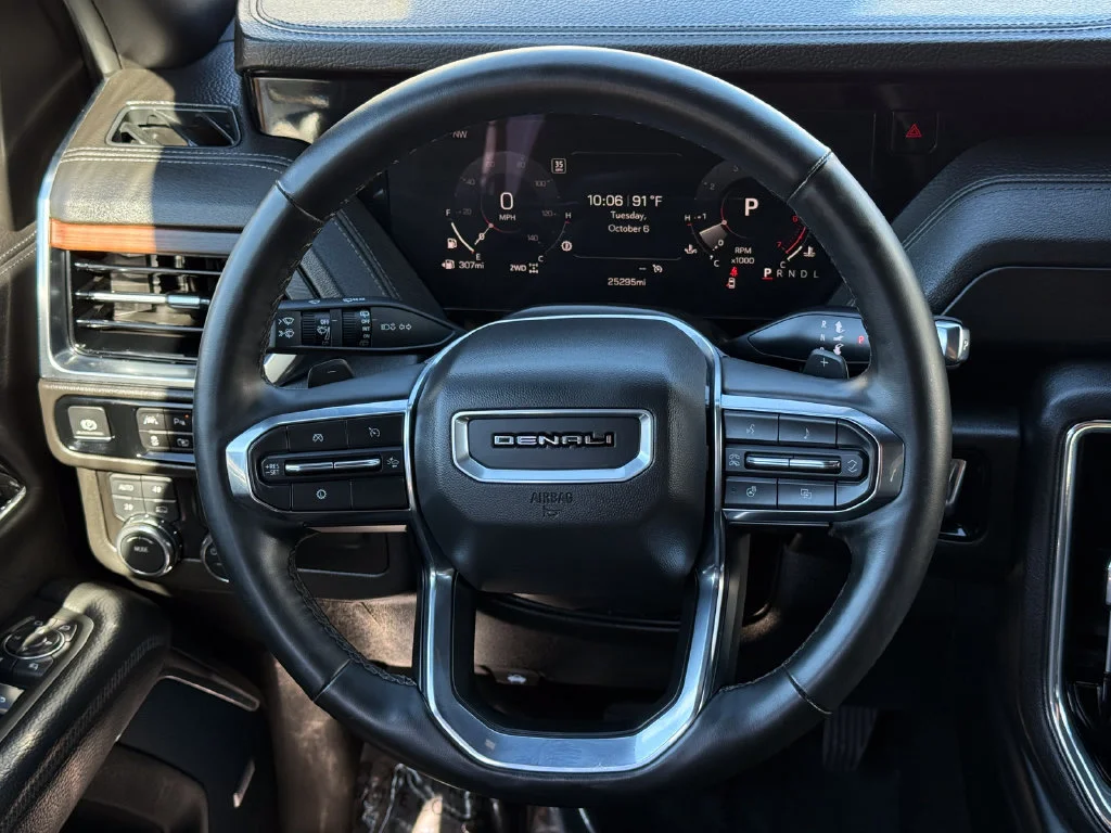 Used 2025 Summit White GMC Denali image 22