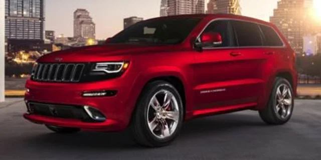 2017 Jeep Grand Cherokee SRT - - 4x4 - 6.4L HEMI V8 - 475 HP - Adaptive Cruise - Blind Spot - 20 Wheels & More!