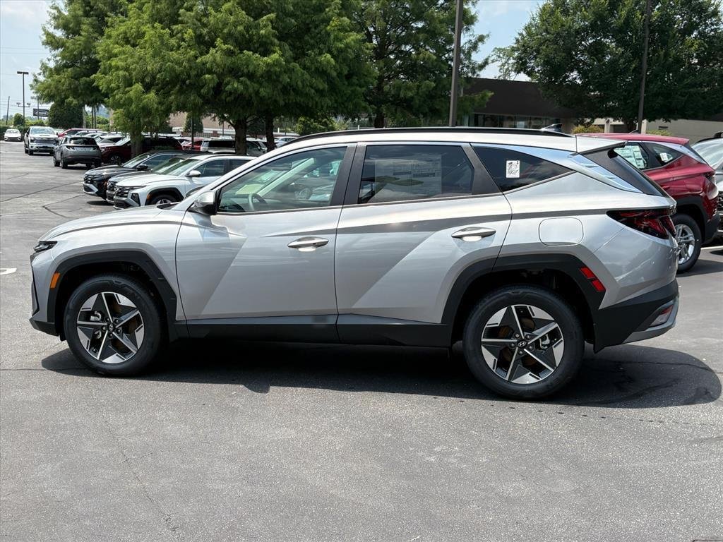 New 2026 Shimmering Silver Hyundai SEL image 47