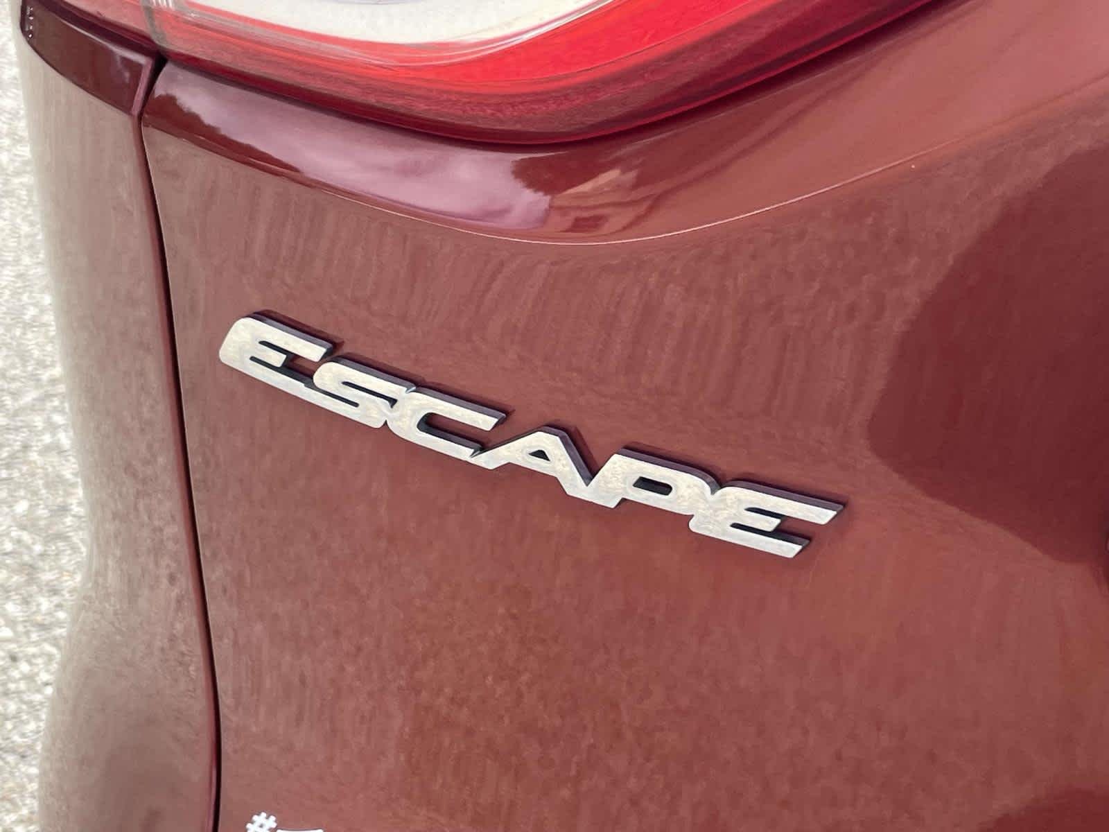 Used 2014 Sunset Metallic Ford SE image 18