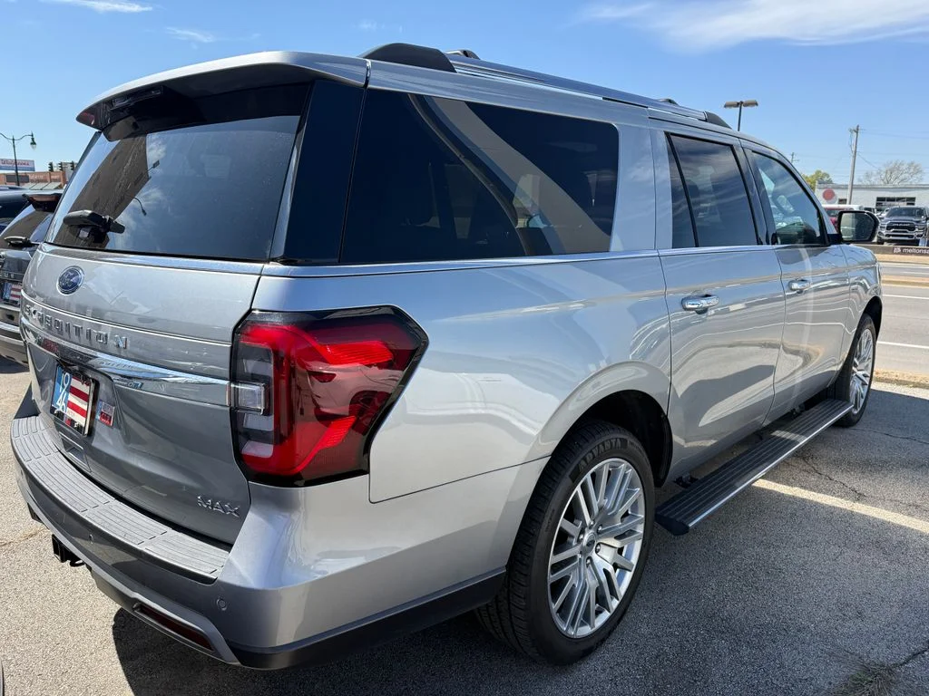 Used 2024 Silver Ford Limited image 6