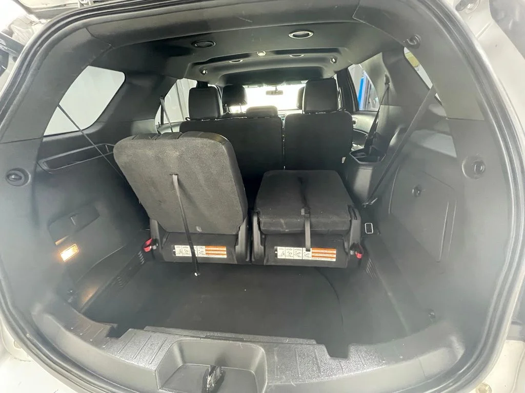 Used 2014 Silver Ford XLT image 7