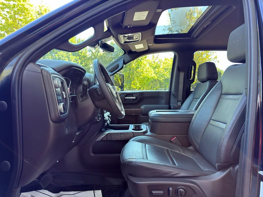 Used 2021 Black GMC Denali image 2