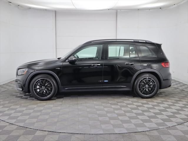 2026 Mercedes-Benz GLB AMG GLB 35 - Photo 8