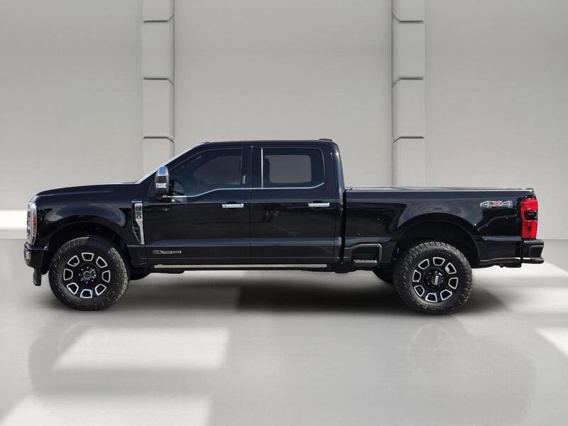 Used 2024 Black Metallic FORD PLATINUM 4WD CREW CAB 6.75