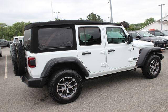 Used 2024 White Jeep Sport S image 29